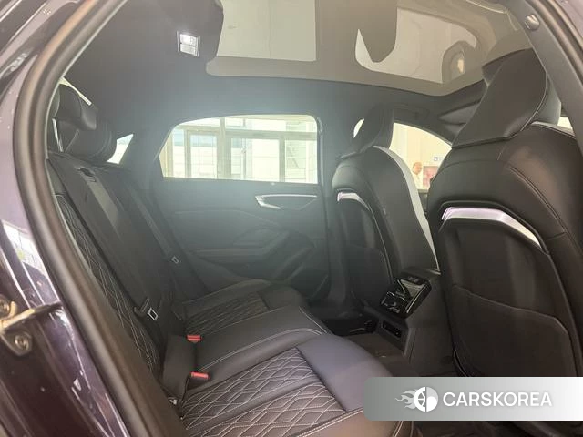 Audi A5L 2025 Фиолетовый из Китая