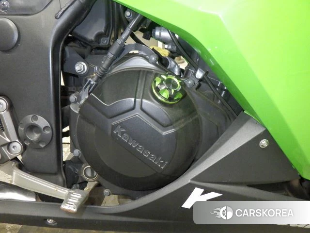 Engine photo