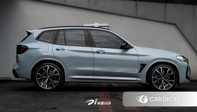 BMW X3 M 2022 Серебристо-серый из Китая
