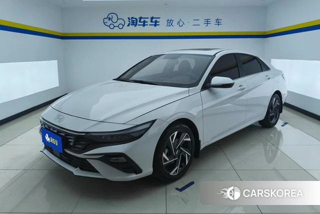 Hyundai Elantra 2025 Белый из Китая