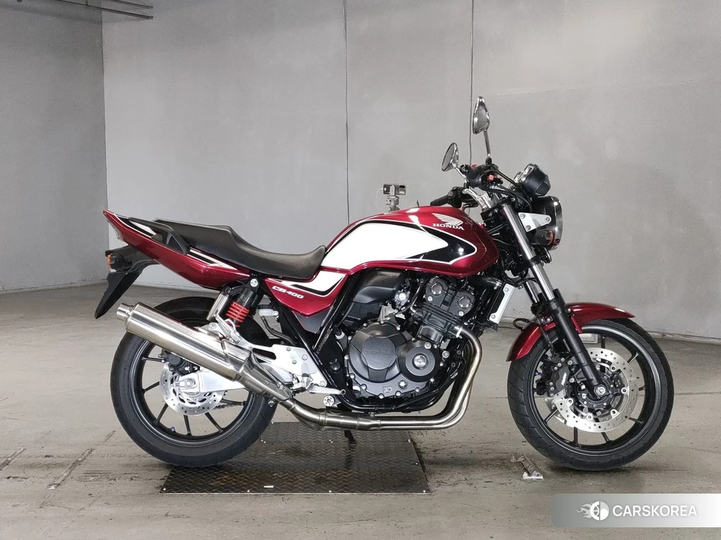 Проданный Honda CB400SF 2020 из Японии