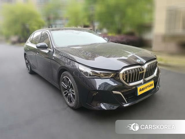 BMW 5 series 2024 Черный из Китая