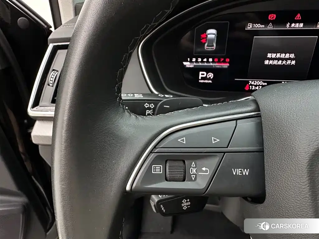 Audi Q5L 2022 Черный из Китая
