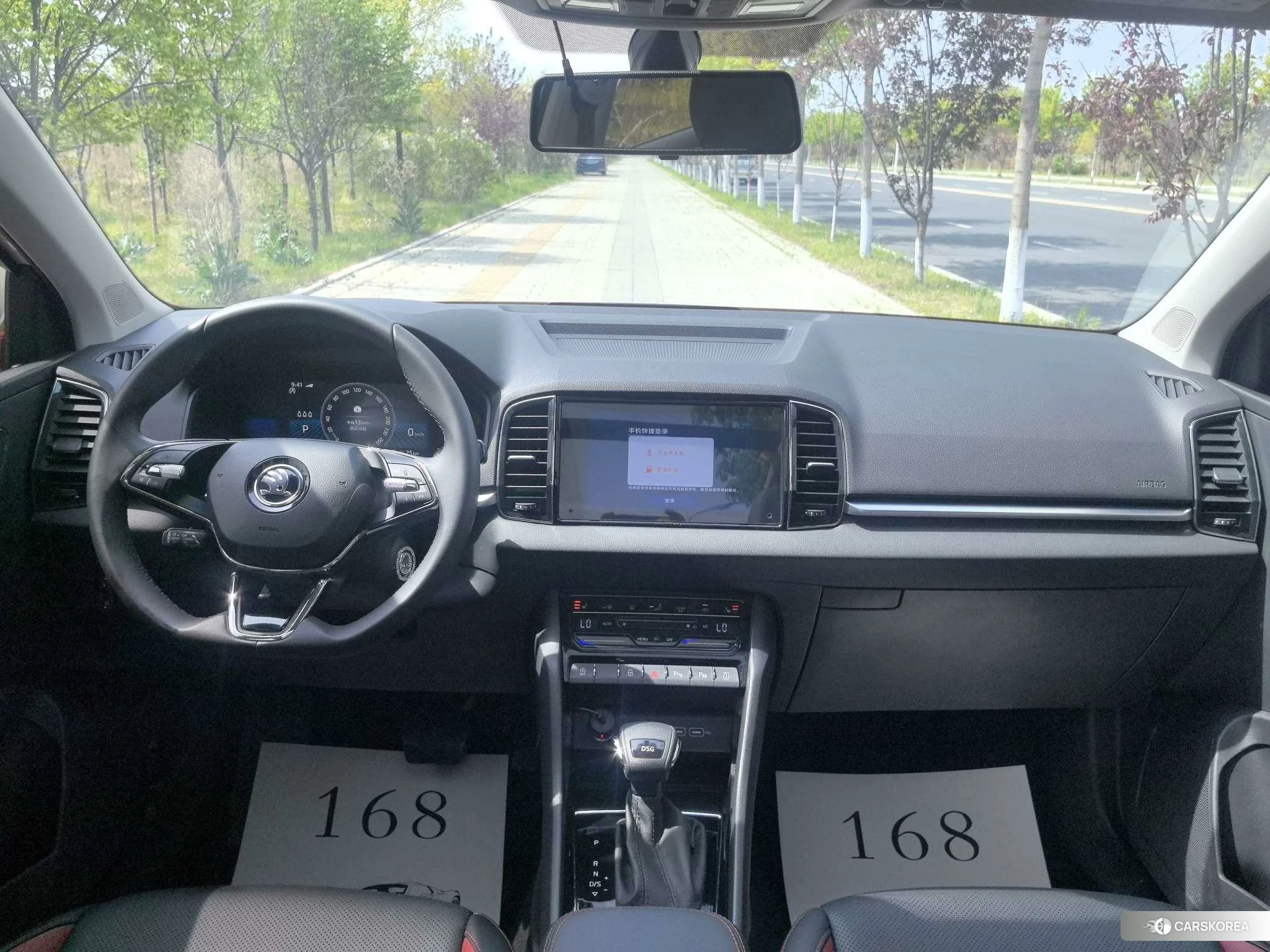 Skoda Krok 2022 Белый из Китая