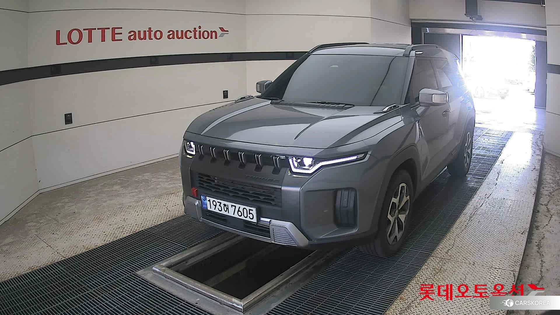 SsangYong Torres 2023 Platinum Gray из Кореи