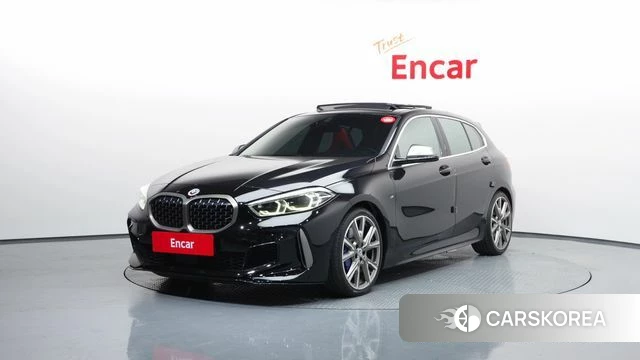 BMW 1 Series (F40) 2022 Черный из Кореи