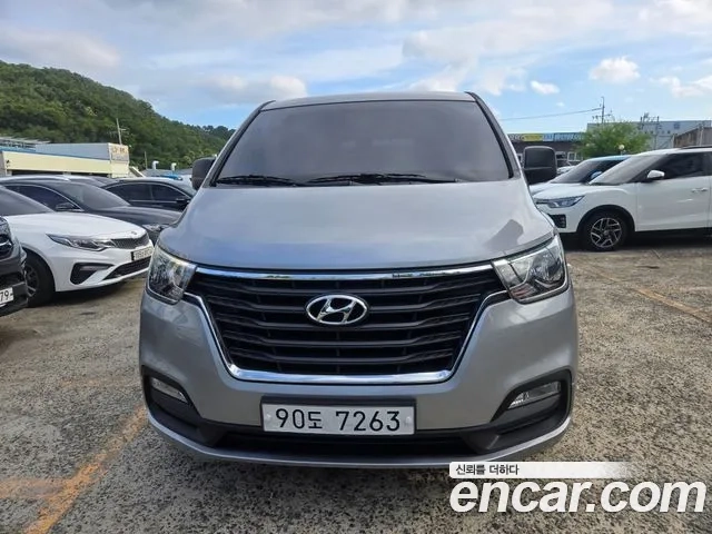 Hyundai The New Grand Starex 2019 Серебристо-серый из Кореи