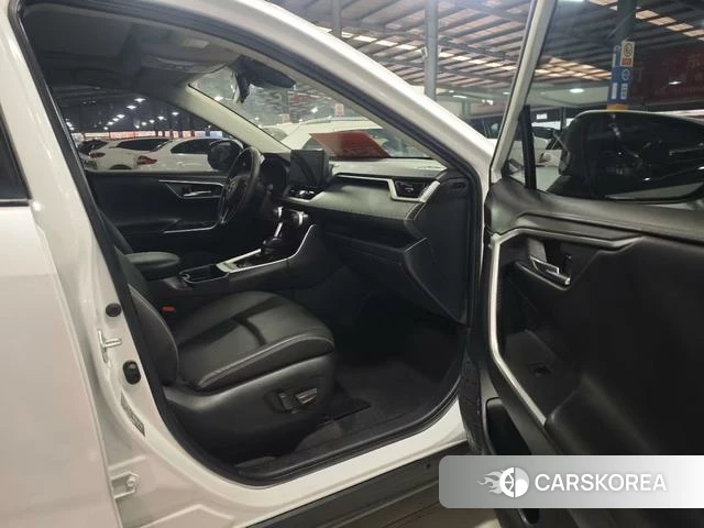 Toyota RAV4 Rongfang 2023 Белый из Китая