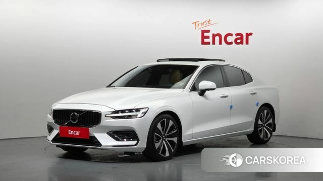 Volvo S60 3rd generation 2023 Белый из Кореи