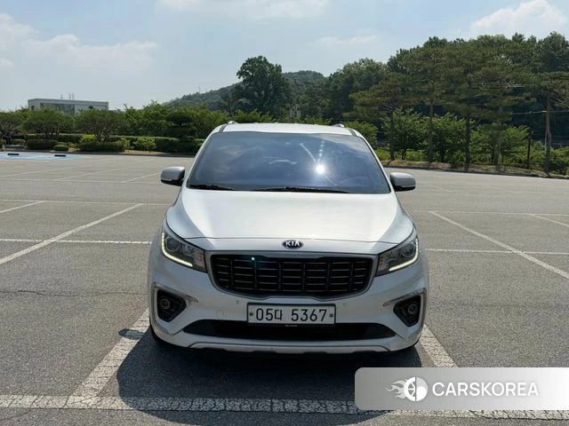 Kia The New Carnival 2018 Серебряный из Кореи