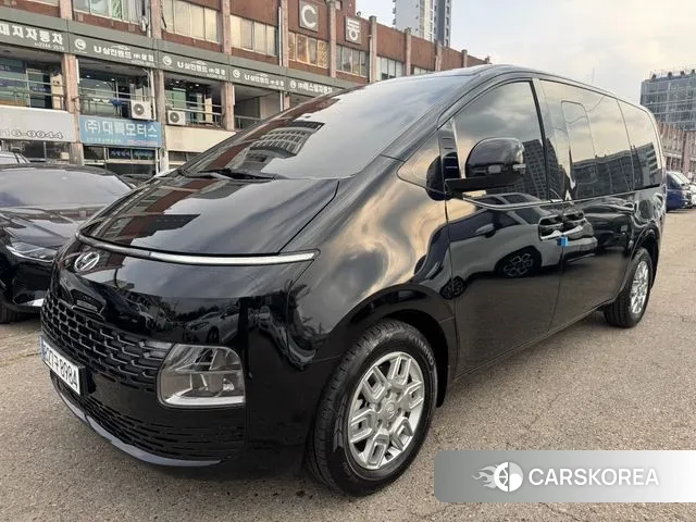 Hyundai Staria 2023 Черный из Кореи