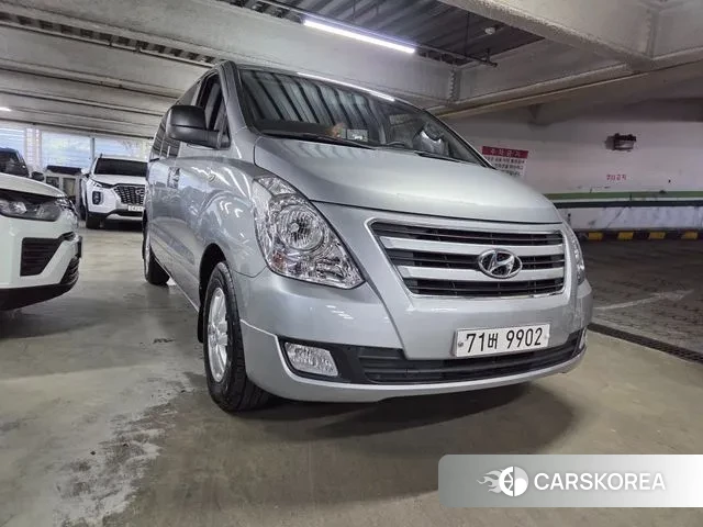 Hyundai Grand Starex 2018 Серый из Кореи