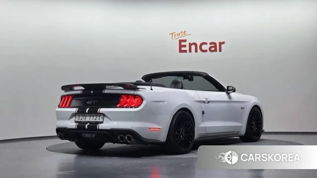 Ford Mustang 2018 Белый из Кореи