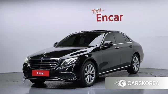 Mercedes-Benz E-Class W213 2018 Черный из Кореи