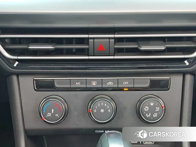 Volkswagen Lavida 2024 Белый из Китая