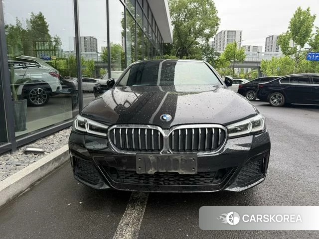 BMW 5 series 2022 Черный из Китая