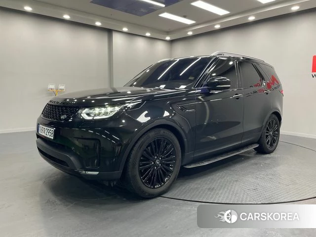 Land Rover Discovery 5 2018 Черный из Кореи