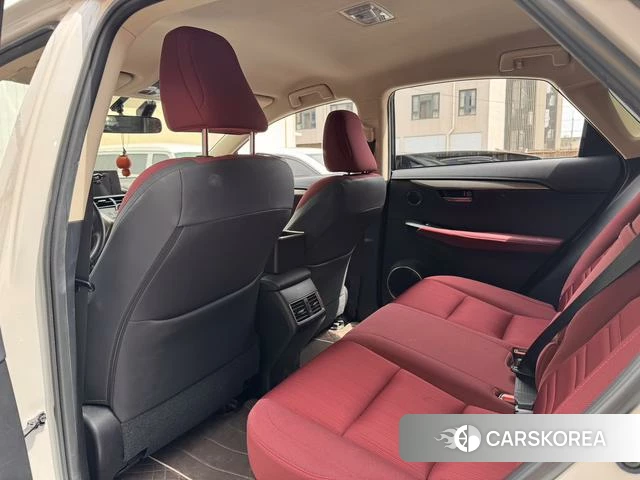 Lexus NX 2021 Белый из Китая