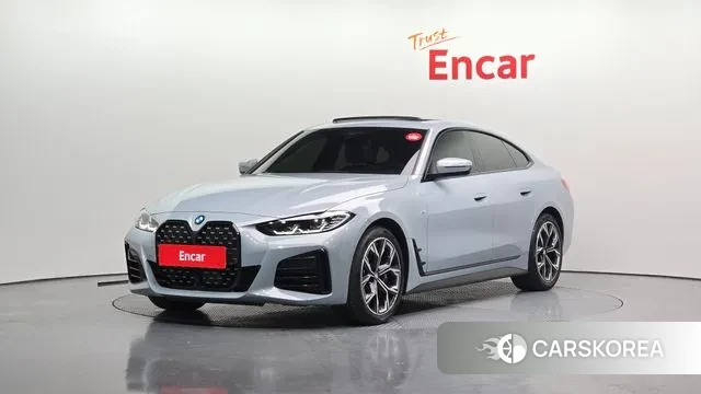 BMW 4 Series (G22) 2024 Небесно-голубой из Кореи