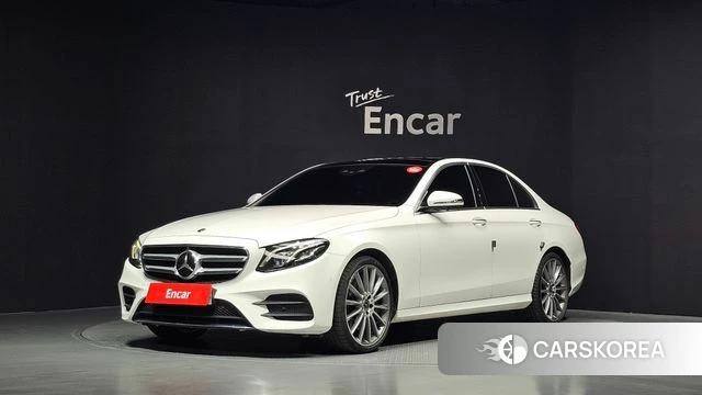 Mercedes-Benz E-Class W213 2019 Белый из Кореи