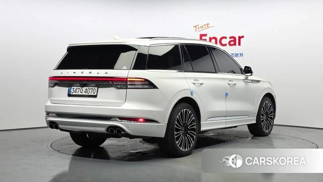 Lincoln Aviator 2nd generation 2021 Белый из Кореи