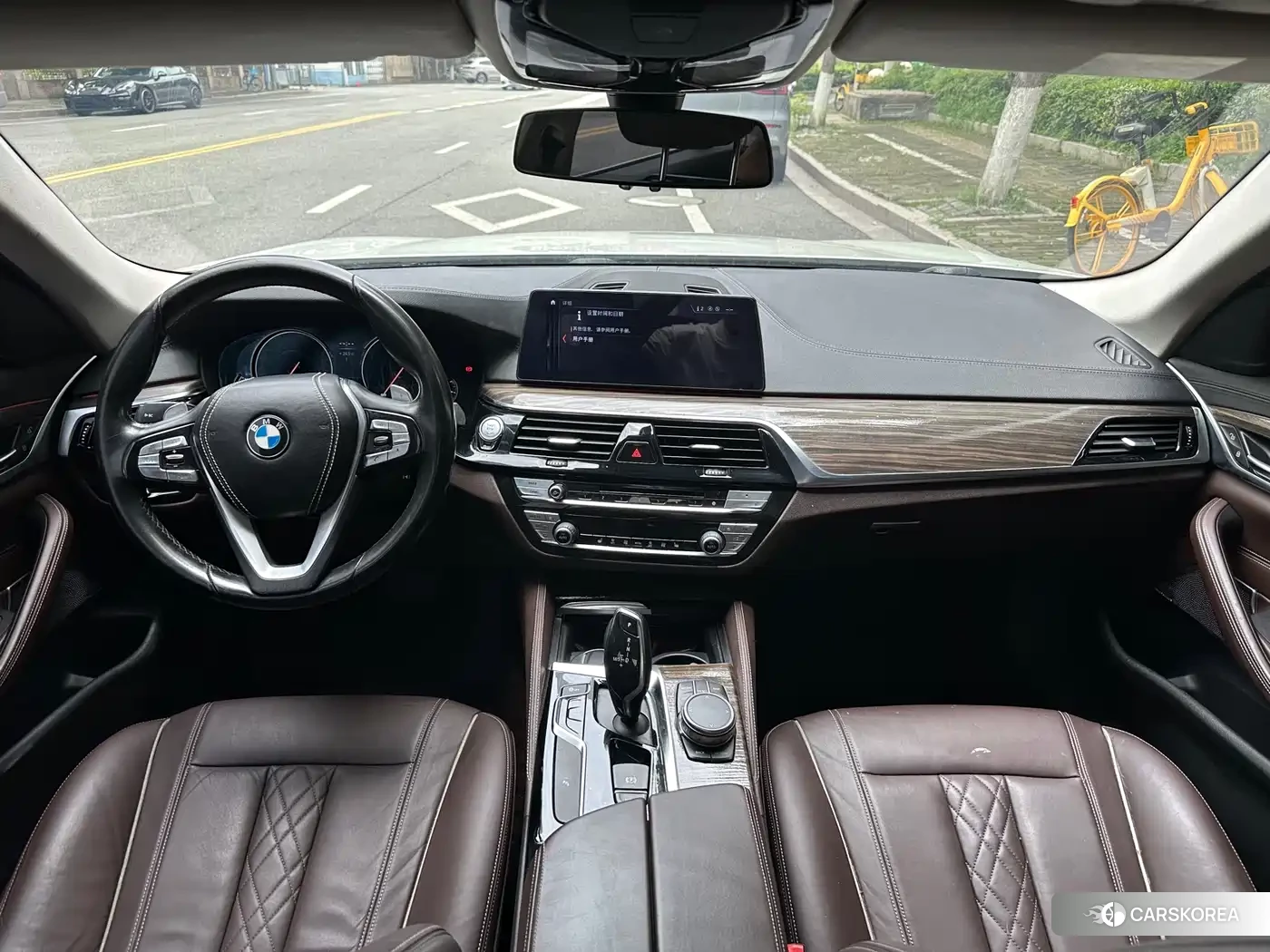 BMW 5 series 2018 Белый из Китая, фото 2