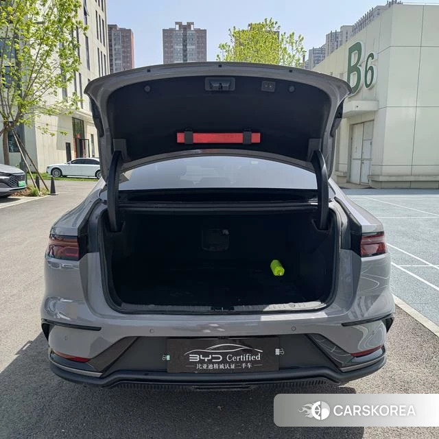 BYD Han DM 2025 Темно-серый из Китая