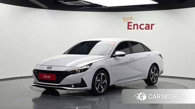 Hyundai Avante Hybrid (CN7) 2022 Белый из Кореи