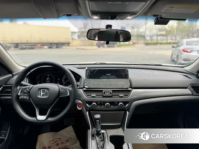 Honda Accord 2022 Белый из Китая