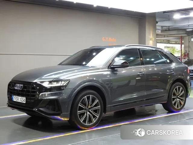 Audi Q8 (4M) 2021 Серый из Кореи