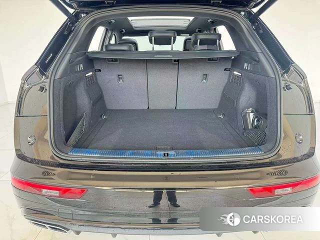 Audi Q5L 2025 Черный из Китая