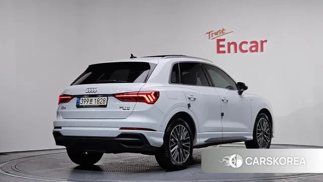Audi Q3 (F3) 2022 Белый из Кореи