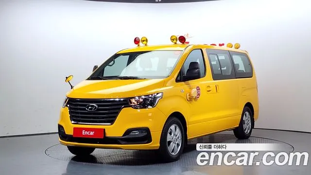 Hyundai The New Grand Starex 2019 Желтый из Кореи