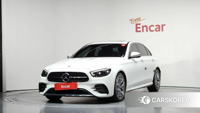 Mercedes-Benz E-Class W213 2022 Белый из Кореи