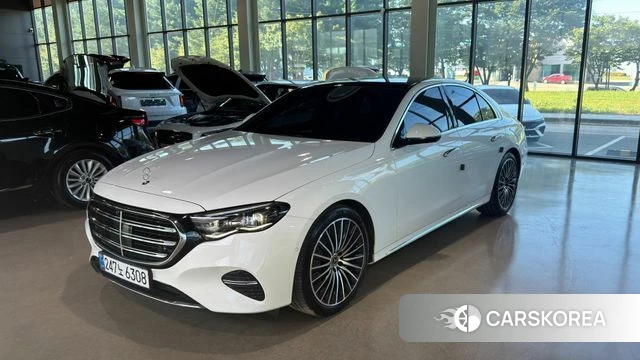 Mercedes-Benz E-Class W214 2024 Белый из Кореи