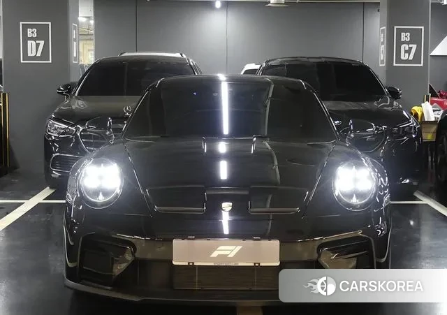 Porsche 911(992) 2025 Черный из Кореи