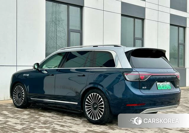 AITO Ask the world M9 2025 Синий из Китая