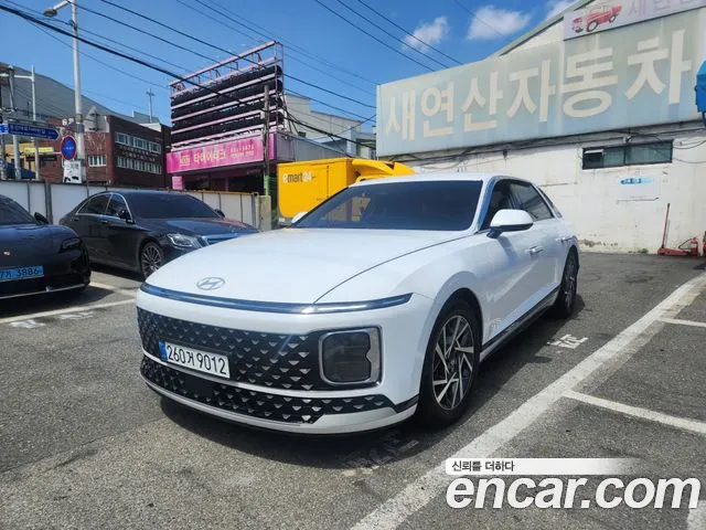 Hyundai Grandeur (GN7) 2023 Белый двухцветный из Кореи