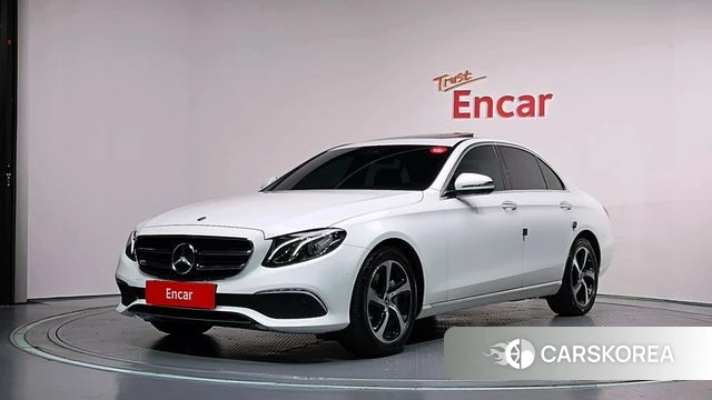 Mercedes-Benz E-Class W213 2020 Белый из Кореи