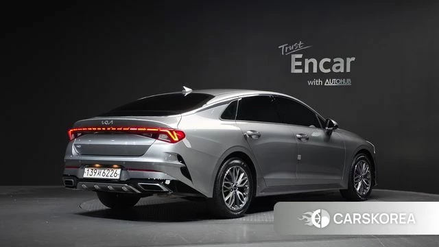 Kia K5 3rd generation 2023 Серебряный из Кореи