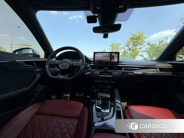 Audi S4 2023 Черный из Китая