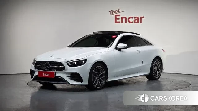 Mercedes-Benz E-Class W213 2023 Белый из Кореи