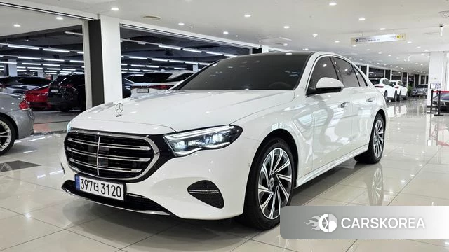 Mercedes-Benz E-Class W214 2024 Белый из Кореи