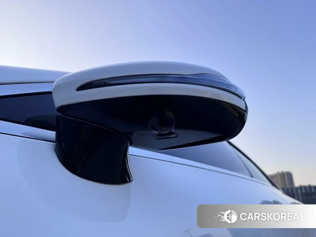 Mercedes-Benz E-class (imported) 2021 Белый из Китая