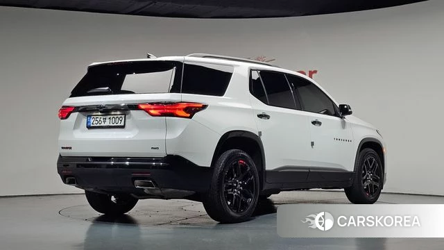 Chevrolet (GM Daewoo) Traverse 2022 Белый из Кореи