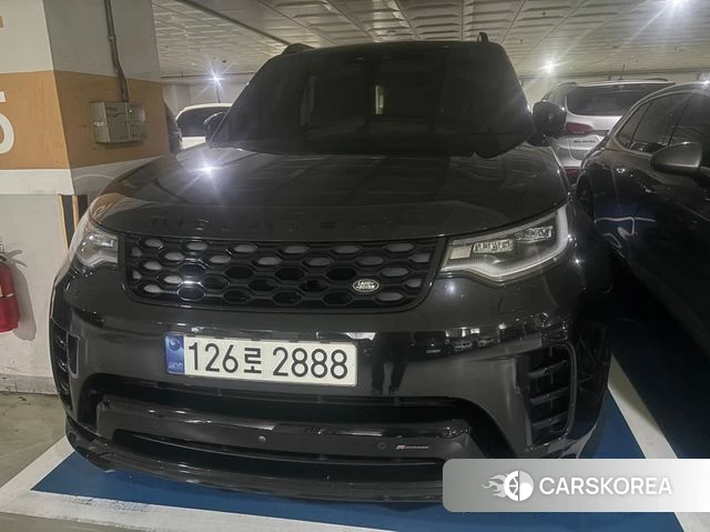Land Rover Discovery 5 2023 Черный из Кореи