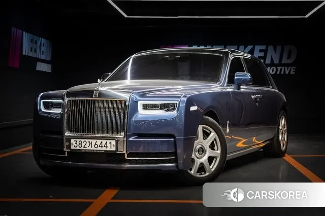 Rolls-Royce Phantom 2018 Светло-серебряный цвет из Кореи