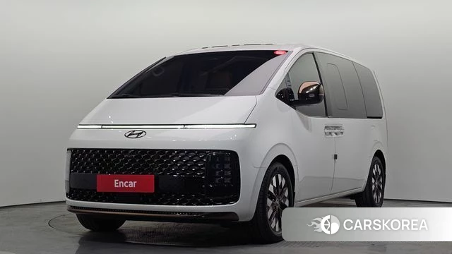 Hyundai Staria 2021 Белый из Кореи
