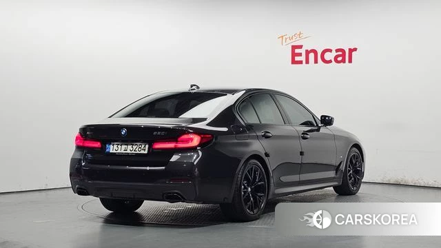 BMW 5 Series (G30) 2022 Серый из Кореи
