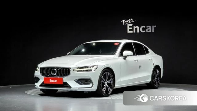 Volvo S60 3rd generation 2022 Белый из Кореи